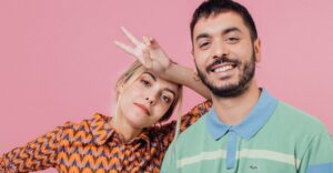 Els germans Júlia i Pau Serrasolsas, components del grup de música Ginestà